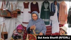 زنان تجارت پیشه بامیان