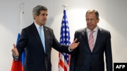 Շվեյցարիա - ԱՄՆ պետքարտուղար Ջոն Քերրին և Ռուսաստանի ԱԳ նախարար Սերգեյ Լավրովը ԵԱՀԿ-ի նախարարական հանդիպմանը, Բազել, 4-ը դեկտեմբերի, 2014թ․