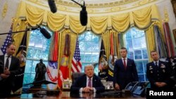 Жарлыкка кол коюу учуру. Ак үй. 2025-жылдын 5-сентябры.