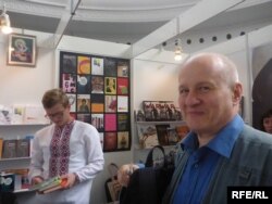 Фінський перекладач української літератури Ееро Балк поповнює свою українську бібліотеку