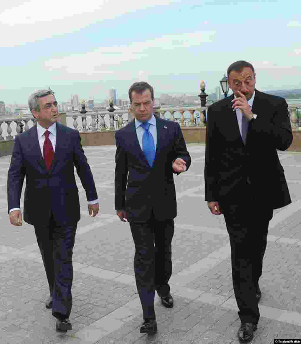 Россия -- Трехсторонняя встреча президентов России, Армении и  Азербайджана в Казани, 24 июня 2011