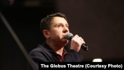 Артист театра "Глобус" на встрече с министром