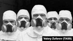 Мурдагы СССРдеги Чернобыл өзөктүк алааматынан кийинки куткаруу иштеринин катышуучулары. 1987-жыл.