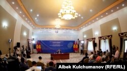 Пресс-конференция президента КР длилась более 3 часов.