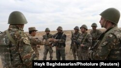 سربازها در منطقه نوگورنو -قره باغ