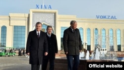 Bosh vazirning birinchi o‘rinbosari Ochilboy Ramatov prezident Shavkat Mirziyoyevning eng sadoqatli mulozimlaridan biri ekani aytiladi.