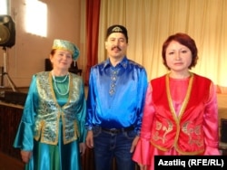 Әлфия Рәҗапова (с), Илгизәр Шакиров, Флүрә Камальдинова