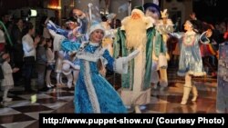 "Әкият" театрында Яңа ел тамашасы