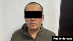 Кармалган шектүү.