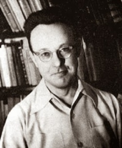 Юрій Шевельов (1908–2002) – українсько-американський славіст-мовознавець німецького походження; історик української літератури, літературний і театральний критик