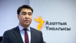 Жанар Акаев.