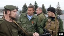 Ватажок угруповання «ДНР» Олександр Захарченко (у центрі). Ілюстративне фото