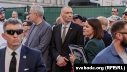 Сяргей і Сьвятлана Ціханоўскія, Павал Латушка на мітынгу ў цэнтры Варшавы 26 чэрвеня