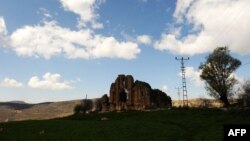 Հայկական եկեղեցու ավերակներ Թուրքիայի տարածքում, արխիվ