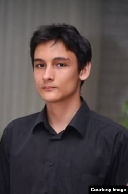 Сейчас Арману уже 16