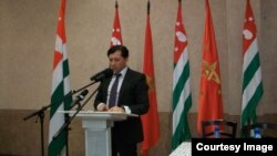 Виталий Габния предложил обсудить конкретные шаги, которые позволят Абхазии стать более полезной для Венесуэлы и «проработать небольшую, но дорожную карту», чтобы от встречи была реальная польза