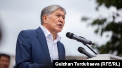 Алмазбек Атамбаев.