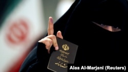Իրանցի կինը մասնակցել է Իրանում նախագահական ընտրությունների, արխիվ