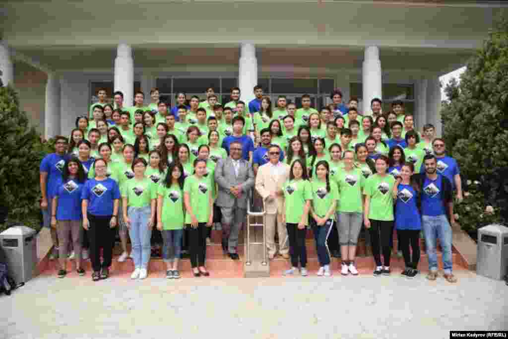 Лагердин катышуучулары быйыл сентябрь айында ачыла турган Нарын шаарындагы кампуска барып, көрүү мүмкүнчүлүгүнө ээ болот.