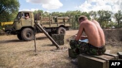 Українські солдати відпочивають у військовому містечку, Донецька область, 29 серпня 2014 року