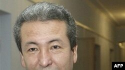 Адахан Мадумаров динге жамынып партия  уюштургандарды сынга алды