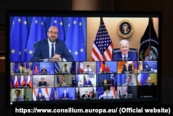 Президент США Джо Байден (праворуч), який долучився до саміту Євросоюзу, 25 березня 2021 року