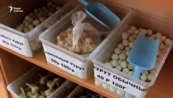 Кыргызстанец открыл магазин в Москве и продает шоро, чучук и курут