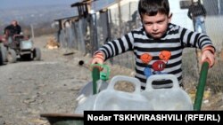 В период с 2010 по 2012 годы в столице Грузии закрылось около 50 заведений дошкольного образования. В результате тысячи детей не могут поступить в детские сады