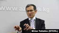 Премьер-министр Жоомарт Оторбаев 