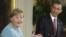 Germaniýanyň kansleri Angela Merkel (çepde) we Birleşen Ştatlaryň prezidenti Barak Obama Ak Tamda geçirilen metbugat konferensiýasynda, 7-nji iýun.