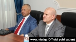 Орусиянын Кыргызстандагы элчиси (оңдо).