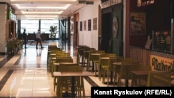 Бушап калган ресторан (архив фотосы)