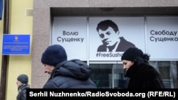 Фото та картини Сущенка може побачити кожен – у вікнах «Укрінформу» (фотогалерея)