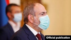 Armenia -- Prime Minister Nikol Pashinian speaks at a news conference, Yerevan, June 11, 2020.