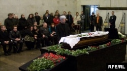 Анастасия Бабурова менен коштошуу