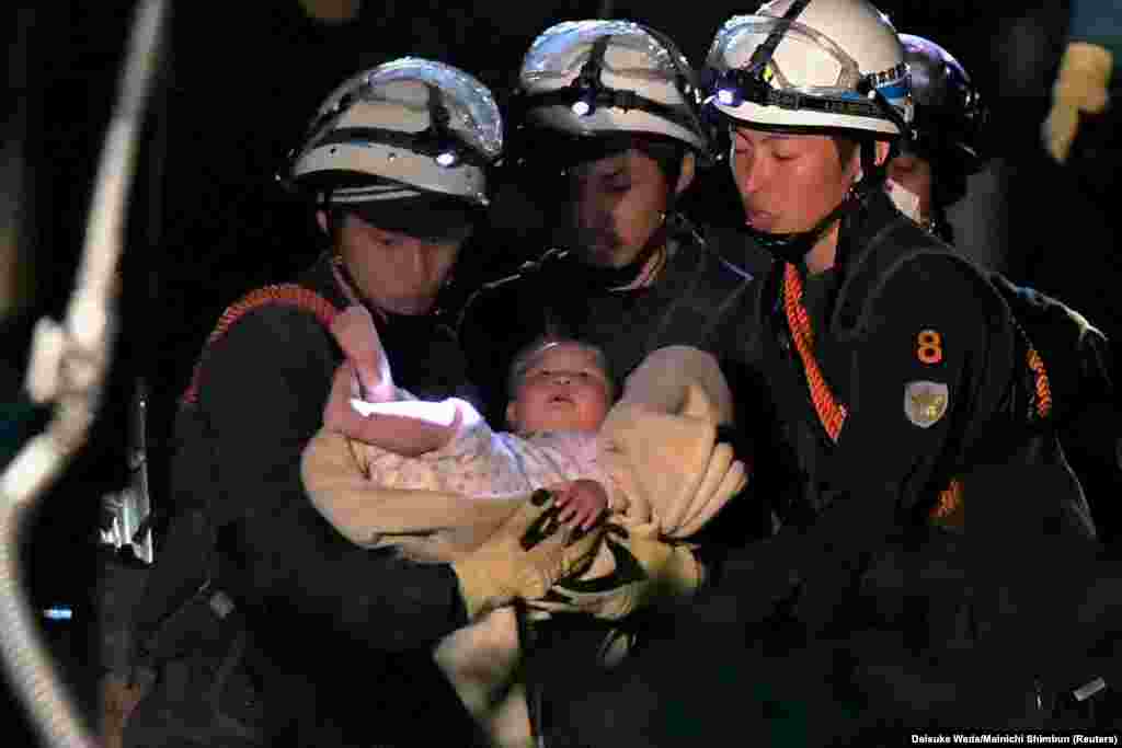 Кырсык болгондон кийин дарыгерлерге миңден ашуун адам кайрылган. Анын 800дөн ашууну жабыр тарткан. 50 адамдын абалы оор.&nbsp; &nbsp;