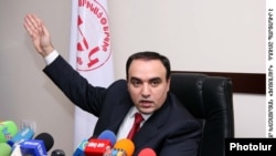 Արթուր Բաղդասարյանը ասուլիսի ժամանակ: 16-ը մարտի, 2010 թ.