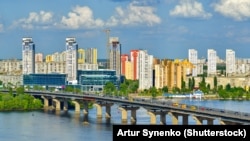 У КМДА наголосили, що під час реставрації повністю перекривати рух мостом не будуть