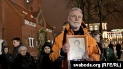 Валер Сядоў на акцыі салідарнасьці 19 студзеня ля Чырвонага касьцёлу.