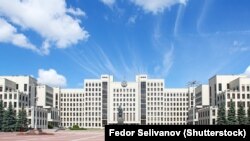 Дом Ураду многія дэпутаты бачаць як месца адпачынку