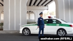 Diňle: Türkmenistanda ýol hereketiniň düzgün bozulmalary üçin jerimeler 300%-e çenli ýokarlandy