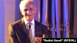 Муъмин Каноат