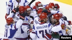 Россия выиграла у Канады на чемпионате мира в Словакии, 12 мая 2011 г