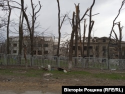 Зруйновані будівлі Маріуполя. Квітень 2022 року