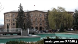 Վանաձորի համայնքապետարանի շենքը, արխիվ