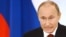 Путин федераль мәҗлес алдында чыгыш ясый