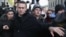 Оппозиционный лидер Алексей Навальный задержан полицией после акции протеста. Москва, 27 октября 2012 года. 