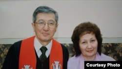 Пастор Бахтжан Кашкумбаев с женой Альфией. Фото из семейного архива.