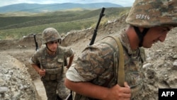 Военнослужащие Армии обороны Нагорного Карабаха на позициях (архив)