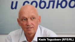 Ղազախական «Ալղա» ընդդիմադիր կուսակցության առաջնորդ Վլադիմիր Կոզլովը մամլո ասուլիս է տալիս, 22-ը օգոստոսի, 2016 թ․ 
